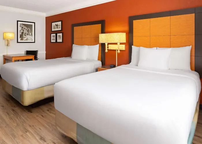 La Quinta Inn By Wyndham Pittsburgh Airport Moon Township