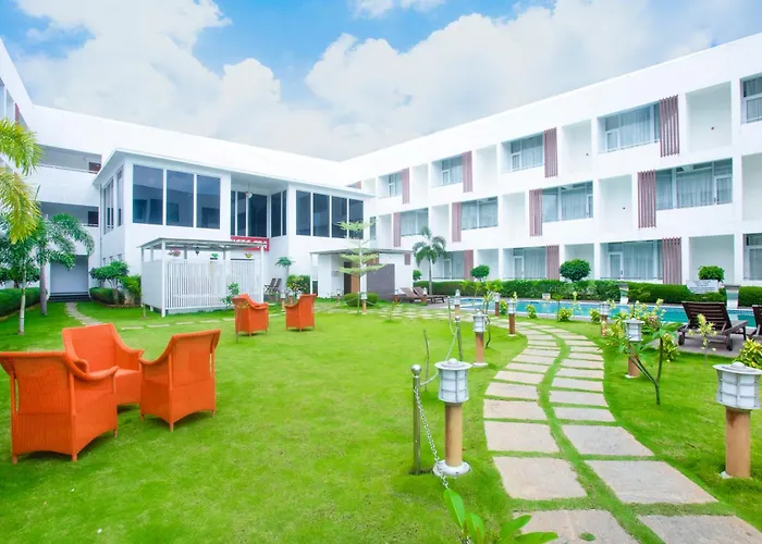 Saaral Resorts & Hotels Pvt Ltd Kuttālam