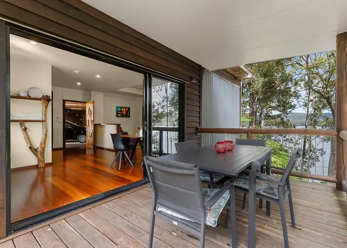 Secrets On The Lake Montville