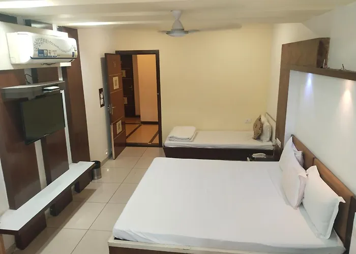 Hotel Kalinga Lake View Ahmedabad