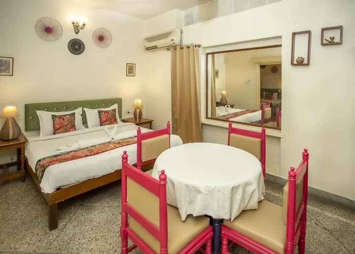 Hotel Pink Palace Jaipur