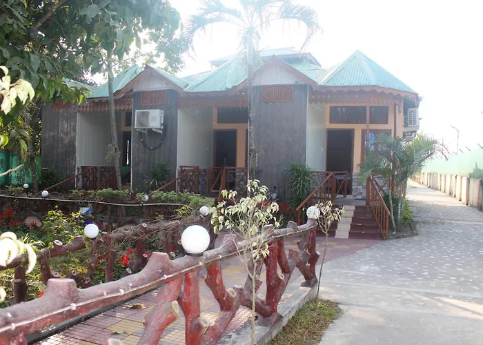 Resort Gorumara Riverside Lataguri