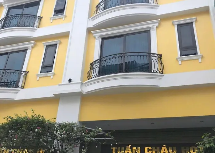 Hotel Tuan Chau Hqt Hạ Long