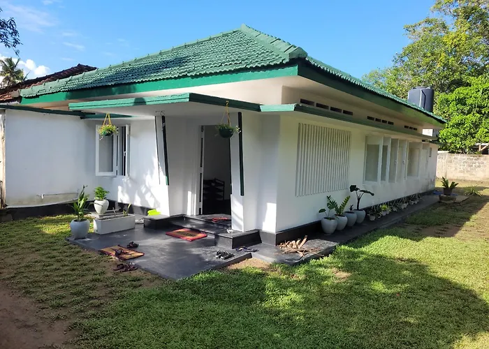 Hotel Pearl In à Mirissa