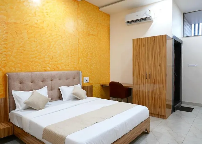 Hotel Entry Point Raipur 