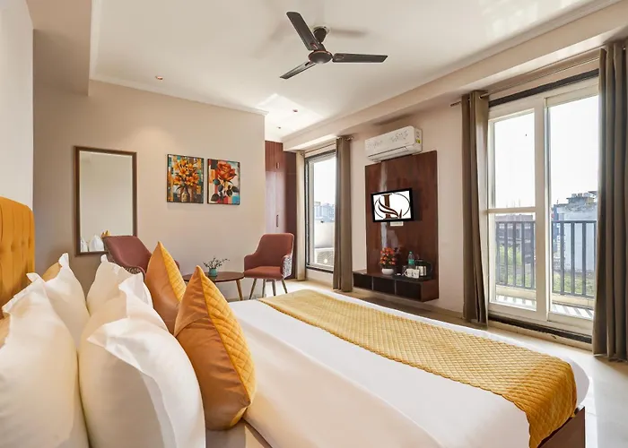 Limewood Stay Oasis - Golf Course Road Gurgaon