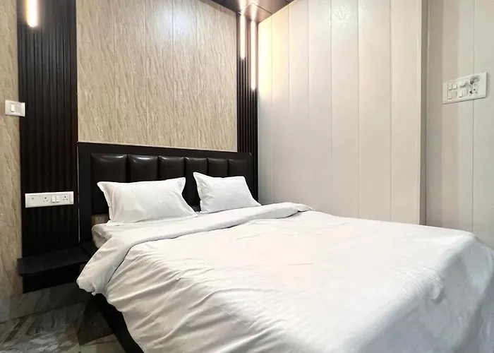 Durga P Guest House Near Harishchandra Ghat Varanasi
