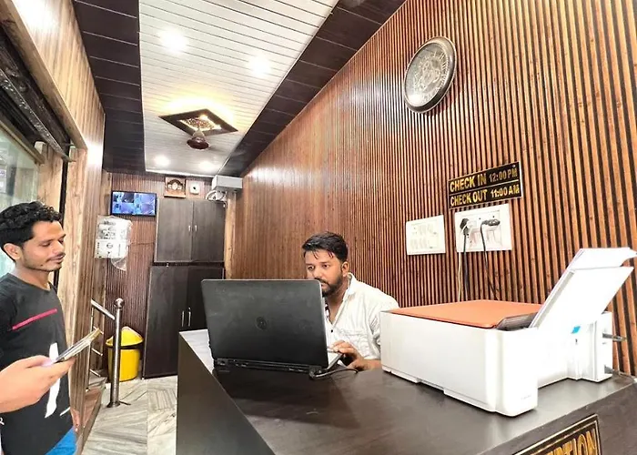 Durga P Guest House Near Harishchandra Ghat Varanasi