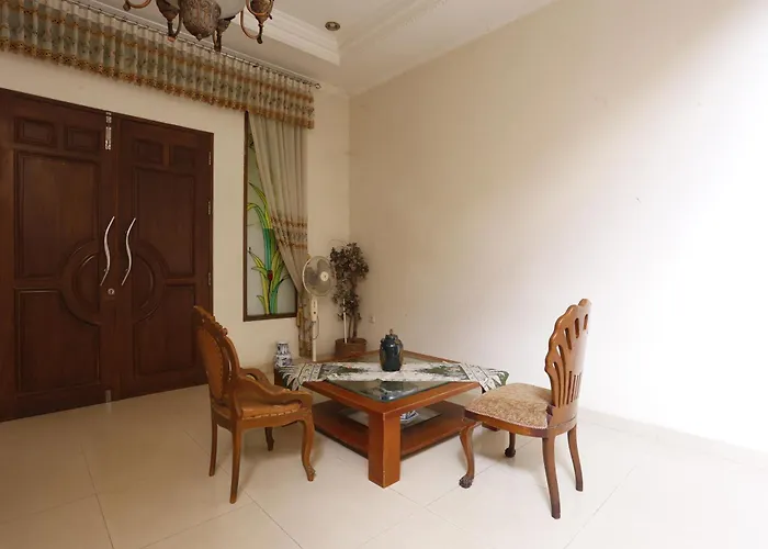 Spot On 94142 Al Fatih Residence Syariah 2 Jakarta