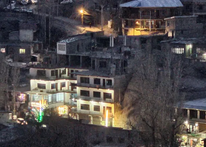 Hotel Afzal And Restaurant Kargil