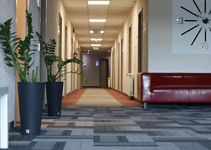 Only 15 Minutes To City Center, Free Parking&Breakfast Budapest