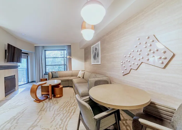 Luxury 2 Bedroom Penthouse With Stunning Views! Mammoth Lakes