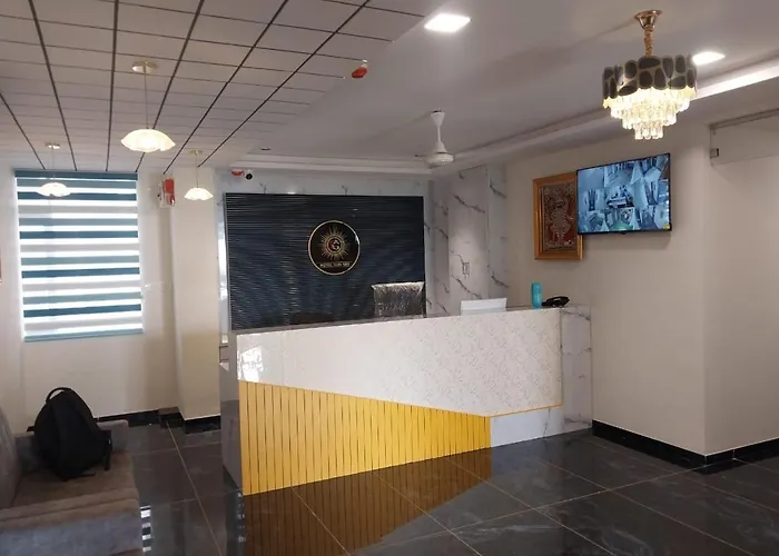 Hotl Sunsky Hotel Vadodara