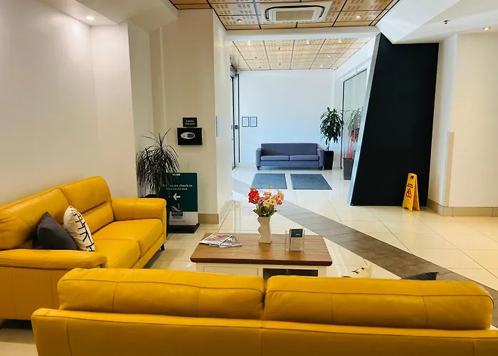 Quality Suites Central Square Palmerston North