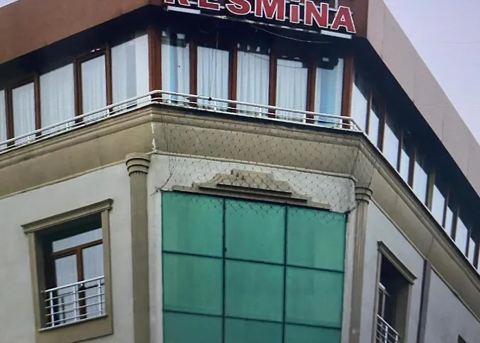 Resmina Hotel Van