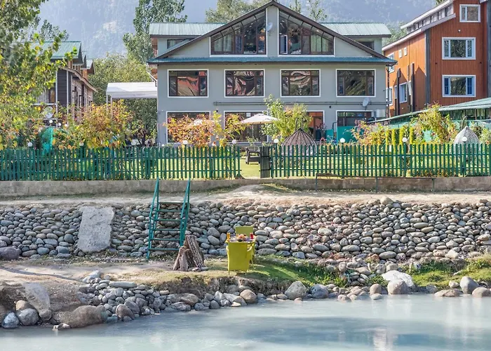 Hotel River View Resort Pahalgam
