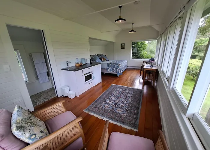 The Signal Box Hotel Whanganui