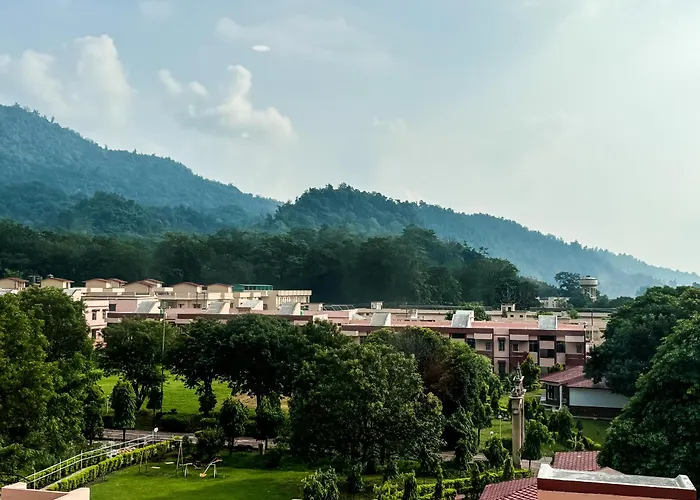 Hotel Nirvana Bliss, Behind Parmarth Niketan Rishikesh