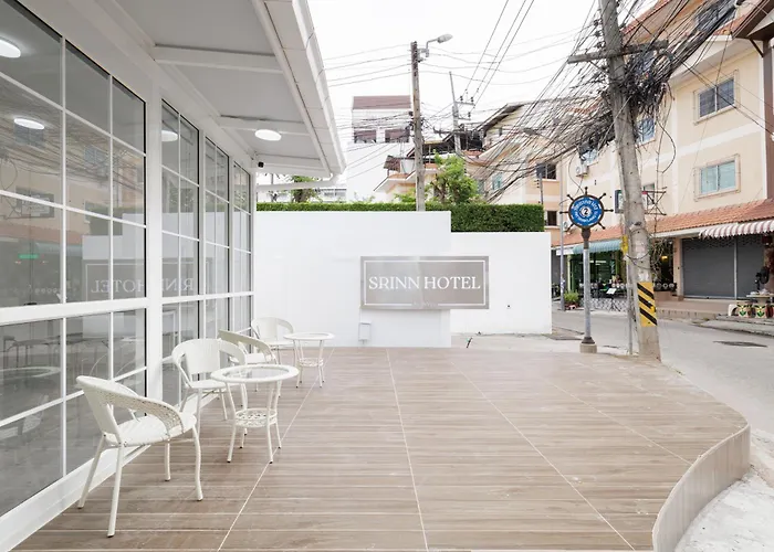 Srinn Hotel Pattaya Klang