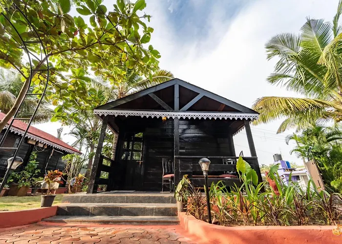 Tt Beach Cottages Candolim