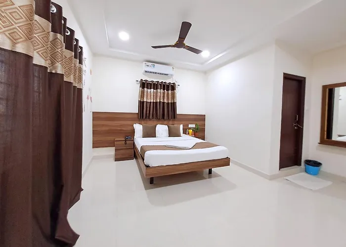 Fabhotel Nirmalvilla Corporate Lingampalli