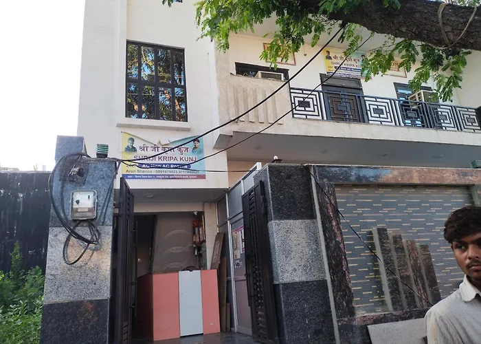 Shri Ji Kripa Kunj Hotel Vrindavan