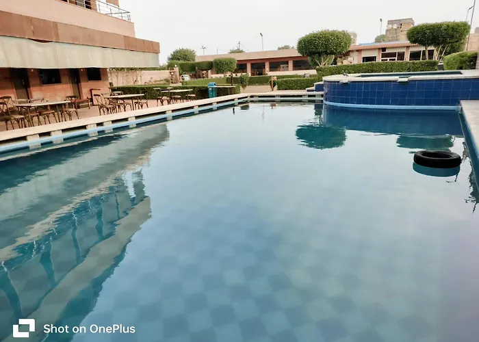 Apple Resort & Restaurant Jodhpur 