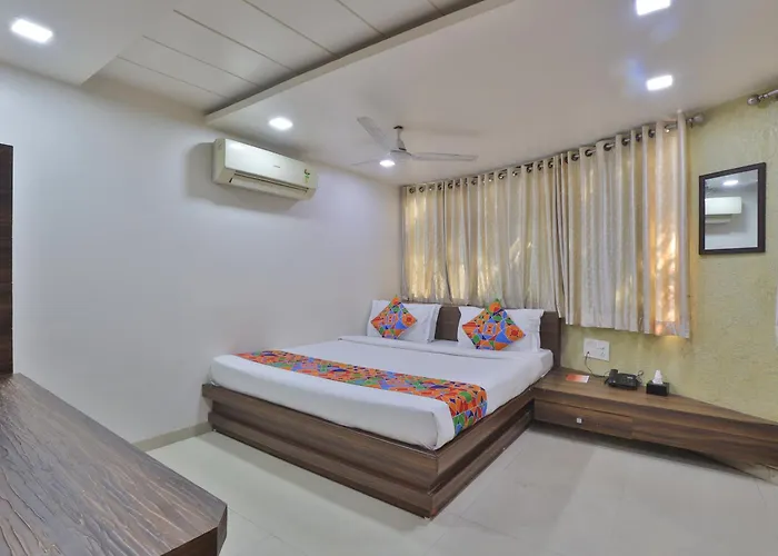 New Hotel Ideal Vadodara