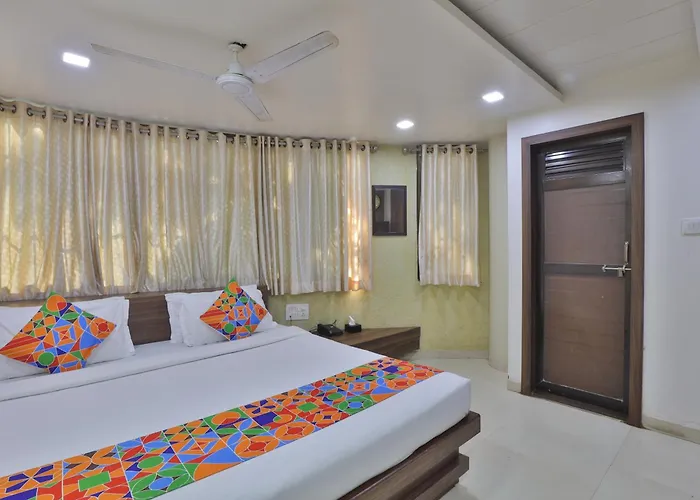 New Hotel Ideal Vadodara