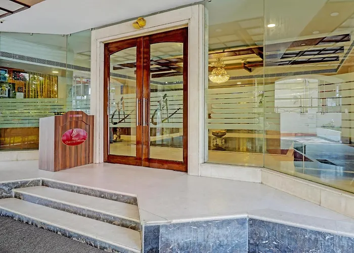 Hotel Le Mount Plaza A Family Hotel Near Igi Airport Delhi New Delhi
