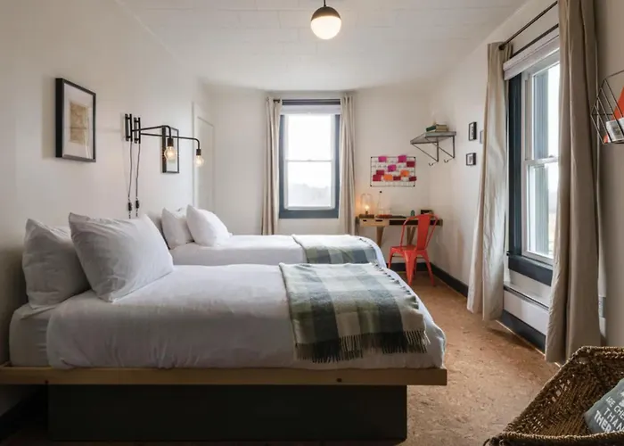 The Arnold House Hotel Livingston Manor