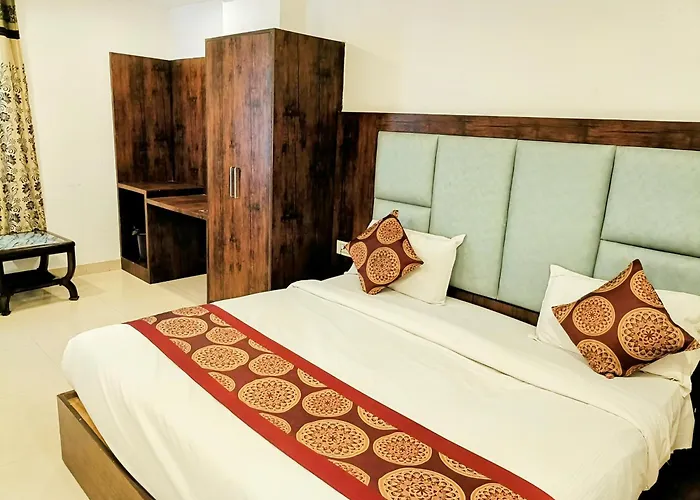 Hotel Le Mount Plaza A Family Hotel Near Igi Airport Delhi New Delhi