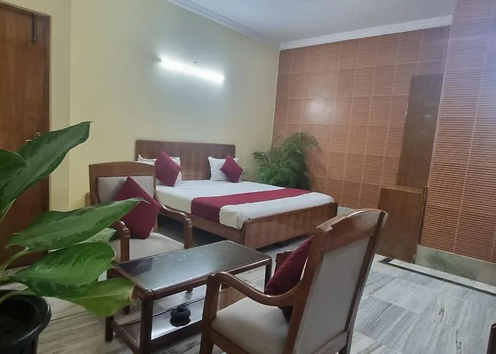 Hotel Har Ki Pauri By Around Stays Haridwar