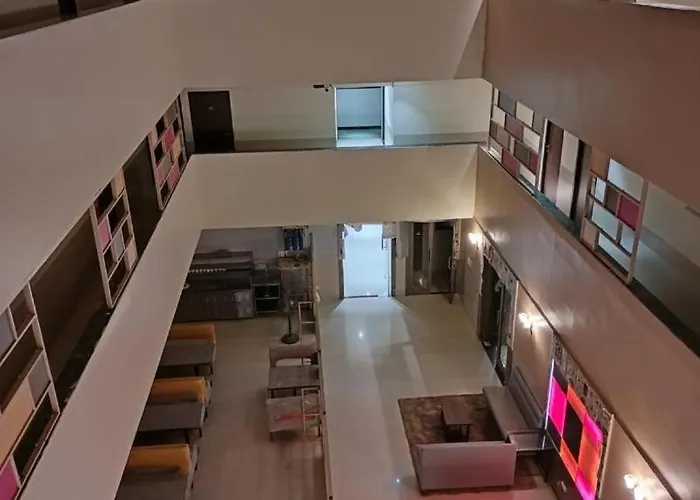 Glitz Hotels Sai Nidhi - Nr Mindspace Airoli East