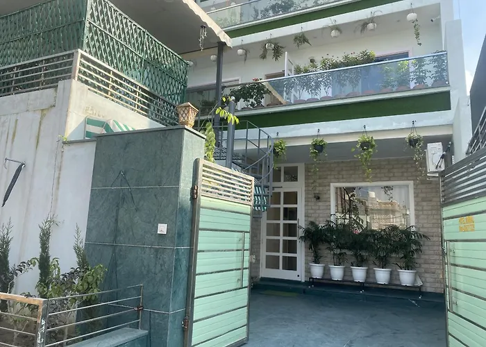 Hotel Nirmal - Budget Friendly Rooms Near Fortis Hospital And Marriage Palaces Amritsar