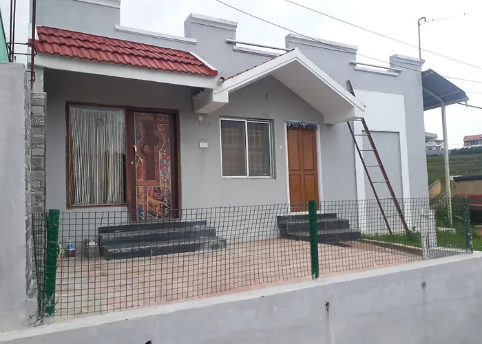 Star Pink Cottages Ooty