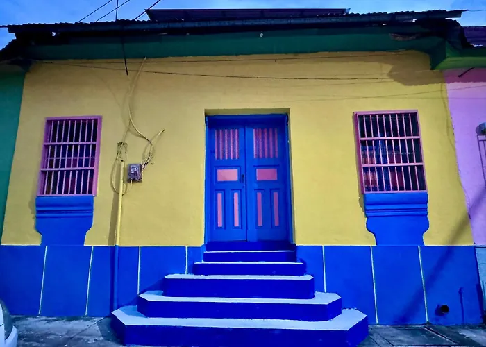 Hostal Los Girasoles by Hostal Inn Flores