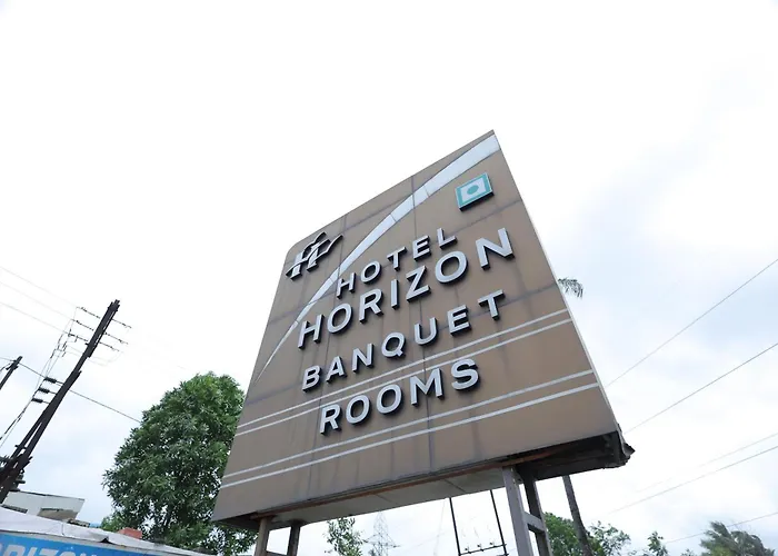 Hotel Horizon & Restaurant Surat