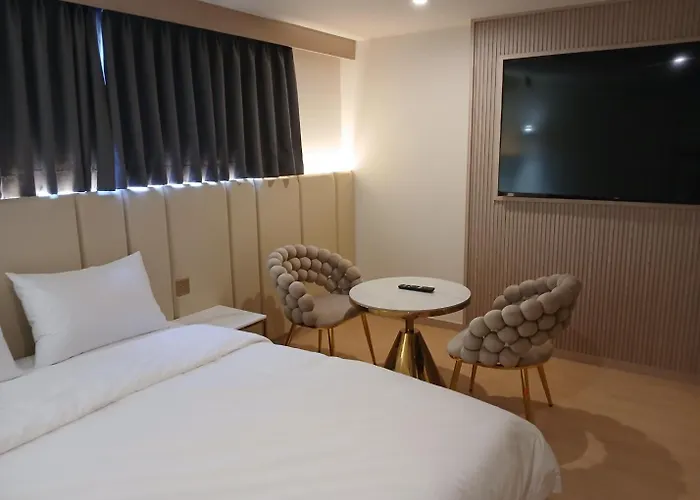 Daeyeon Grandis Hotel Busan