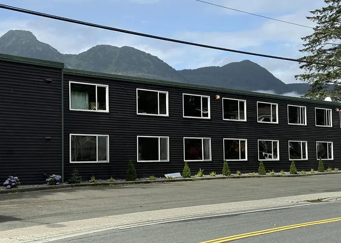 Waterfront On Glacier Juneau