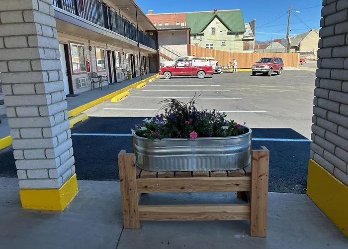 Hwy 50 Inn Ely