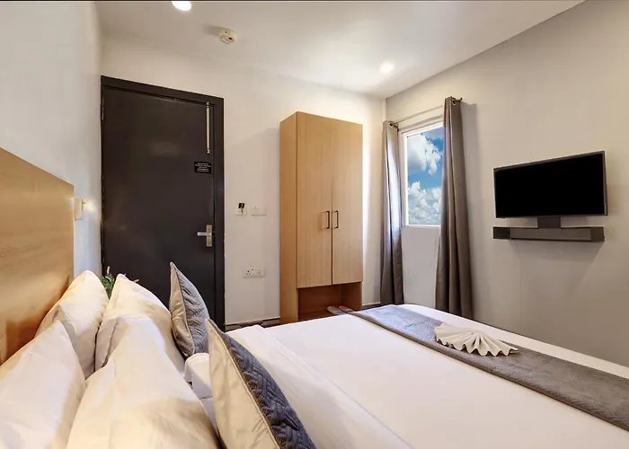 Hotel The Rasa Near Welcome Metro Station New Delhi