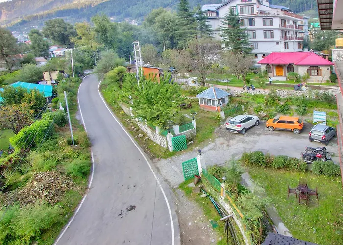 White Mountain Hotel Manali 