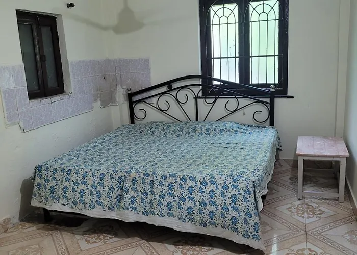 Dwarka Guest House & Hostel Nagaon 