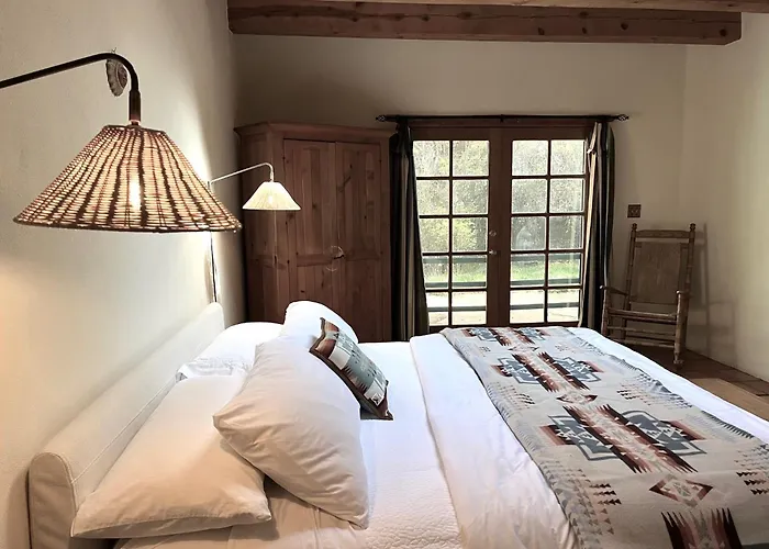 Hacienda Del Sol Historic B&B Taos
