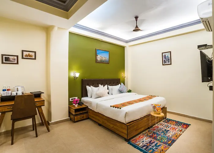 Tripli Hotels Silver Shine Varanasi