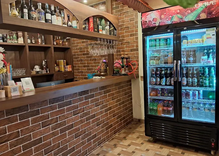 Chandrama Hotel And Restaurant Sauraha