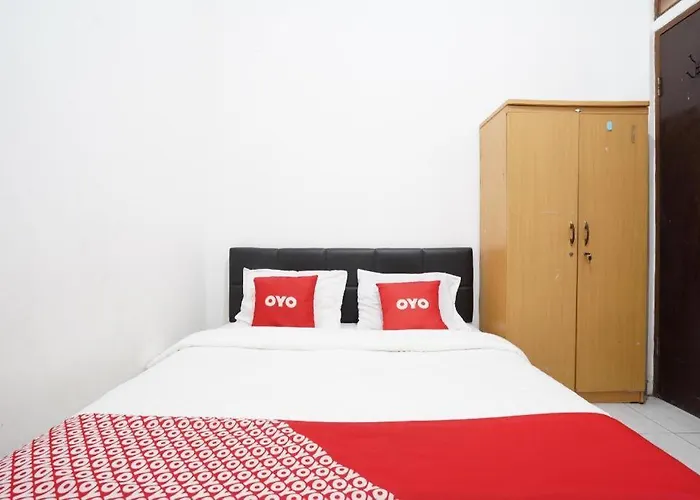 Oyo 1932 Srimahi Near Rs Muhammadiyah Hotel Bandung