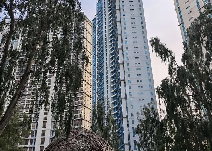 Bellagio One Bedrroom Bgc Burgos Circle By Christine Suites Ph Taguig