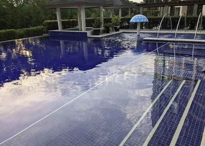 Bellagio One Bedrroom Bgc Burgos Circle By Christine Suites Ph Taguig